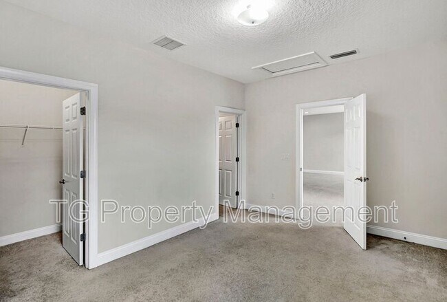 Building Photo - 18 Portside Ave