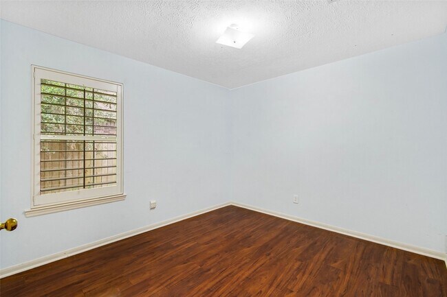 Building Photo - 206 N Dreamweaver Cir