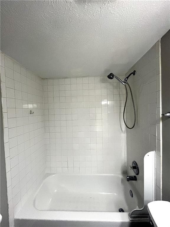 Building Photo - 3030 Steeplechase Dr