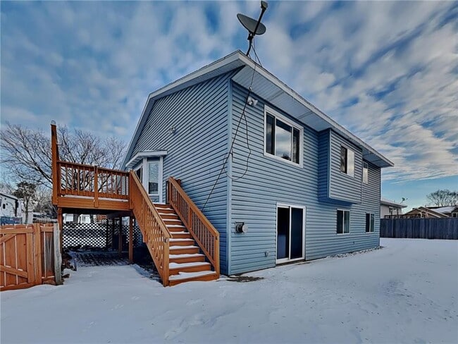 Building Photo - 5590 148th Ln NW