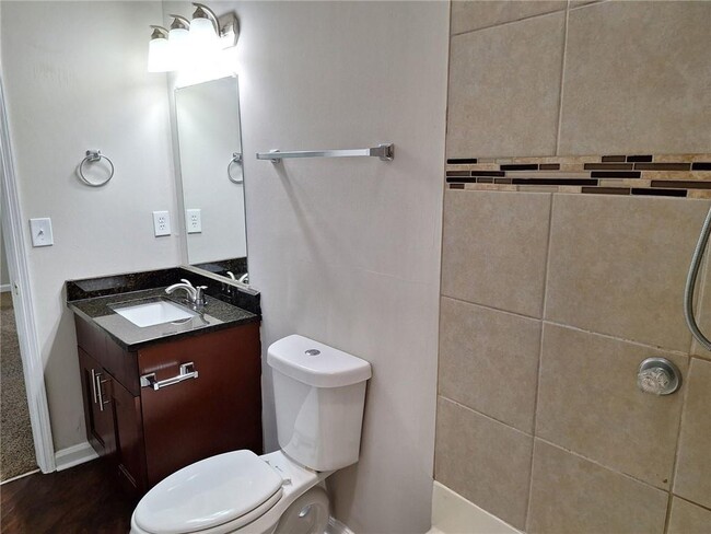 Building Photo - 3839 Valpariso Cir