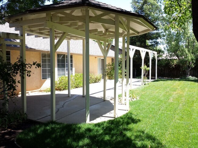 Building Photo - 2177 Hacienda St