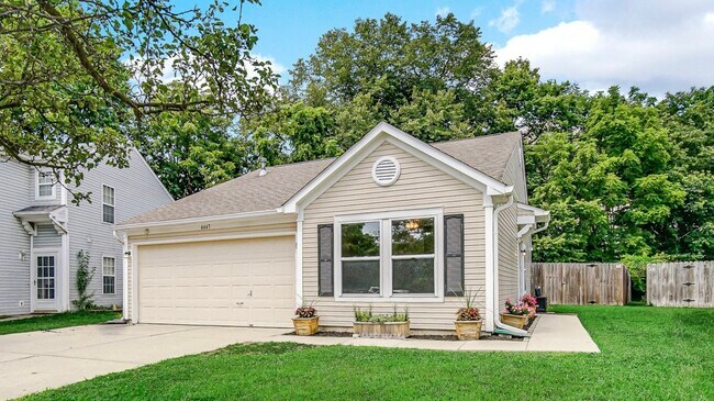 Building Photo - 4447 Connaught Dr E