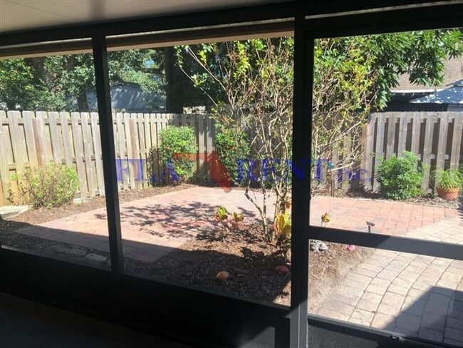 Building Photo - Pending Application- DO NOT APPLY -COMING SOON!  5/1/26     2/2 Upgraded Condo in Winter Park**