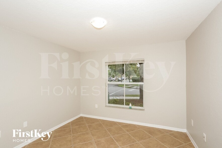 Building Photo - 1508 SE 20th Pl