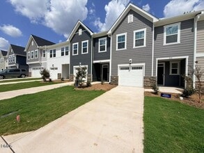 Building Photo - 228 Deercroft Dr