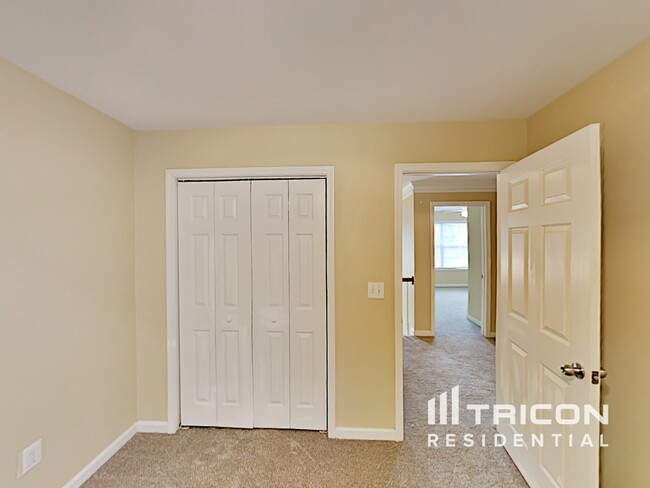 Building Photo - 5156 Heritage Oaks Ct