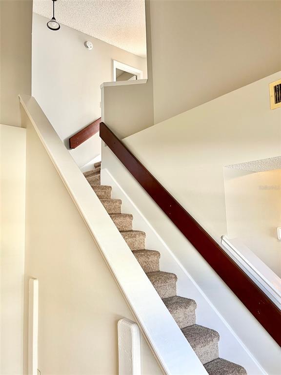 Building Photo - 554 Cidermill Pl