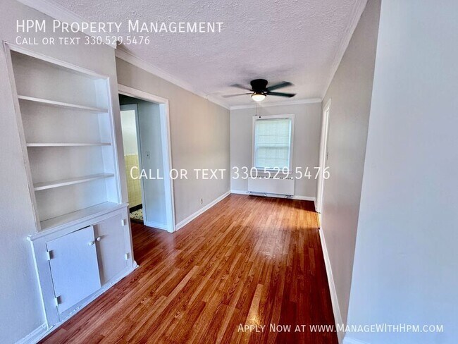 Building Photo - 20845 Chagrin Blvd