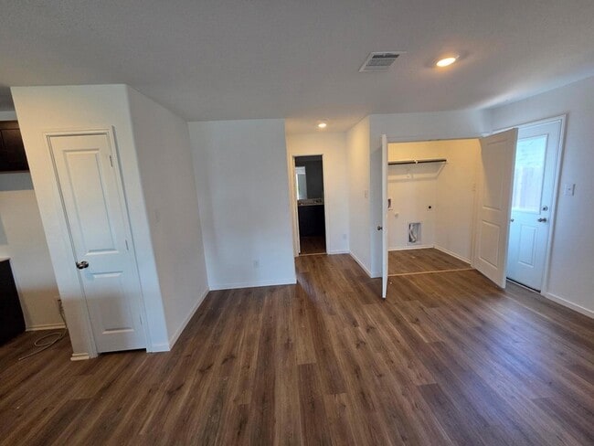 Building Photo - 253 Texas Angel Wy