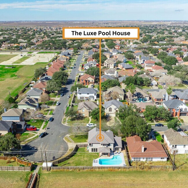 Building Photo - 7418 Lake Livingston Dr