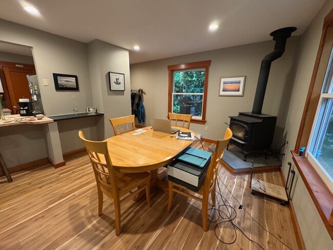 Building Photo - 28635 Vashon Hwy SW