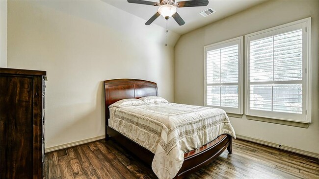 Building Photo - 4210 Wentworth Dr