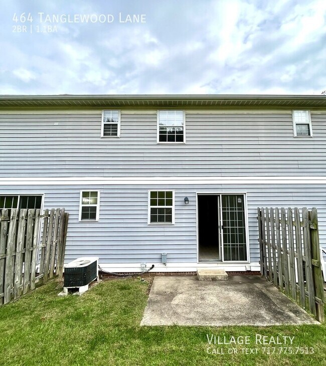 Building Photo - 464 Tanglewood Ln