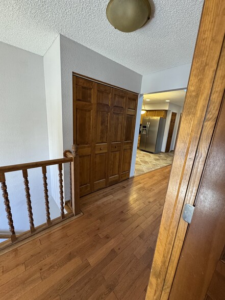 Main Entry Hallway Closet - 5510A TOWNSEND PL
