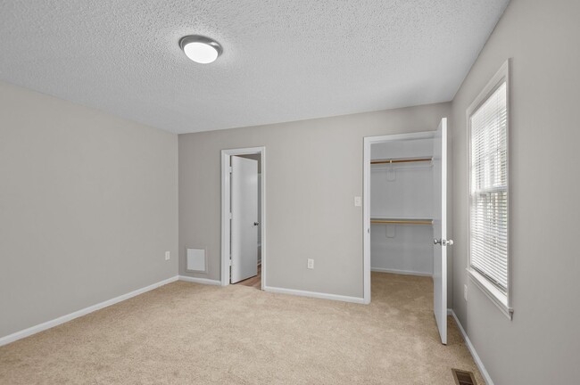 Building Photo - Cute Remodeled home in Cul-de-sac