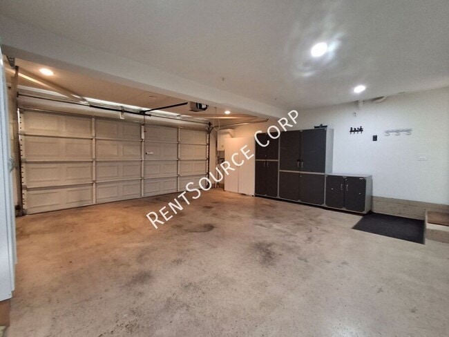 Building Photo - 23902 Ranney House Ct
