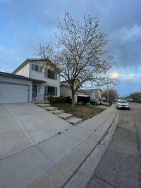 Building Photo - 4828 Prospect Dr