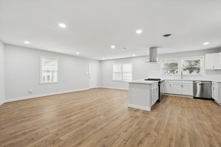 Building Photo - 11382 Rupley Ln