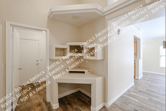 Building Photo - 13009 W Redfield Rd