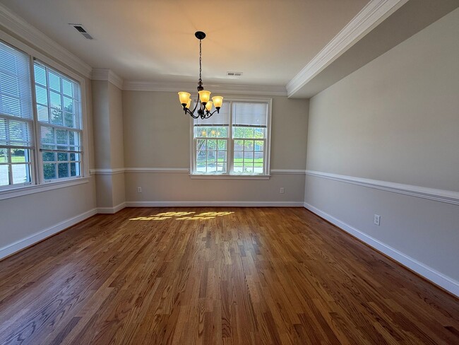 Building Photo - 1525 Old Trail Dr