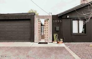 Building Photo - 1055 E Whitton Ave