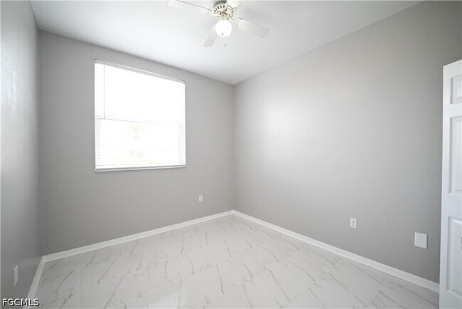 Building Photo - 15433 Bellamar Cir