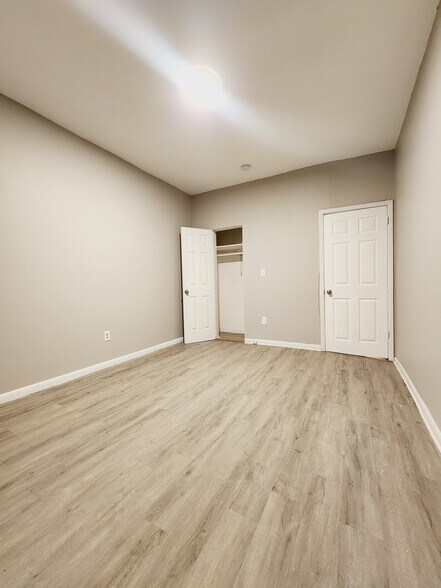 6 Bergen Ave 36 - 12 Bergen Ave