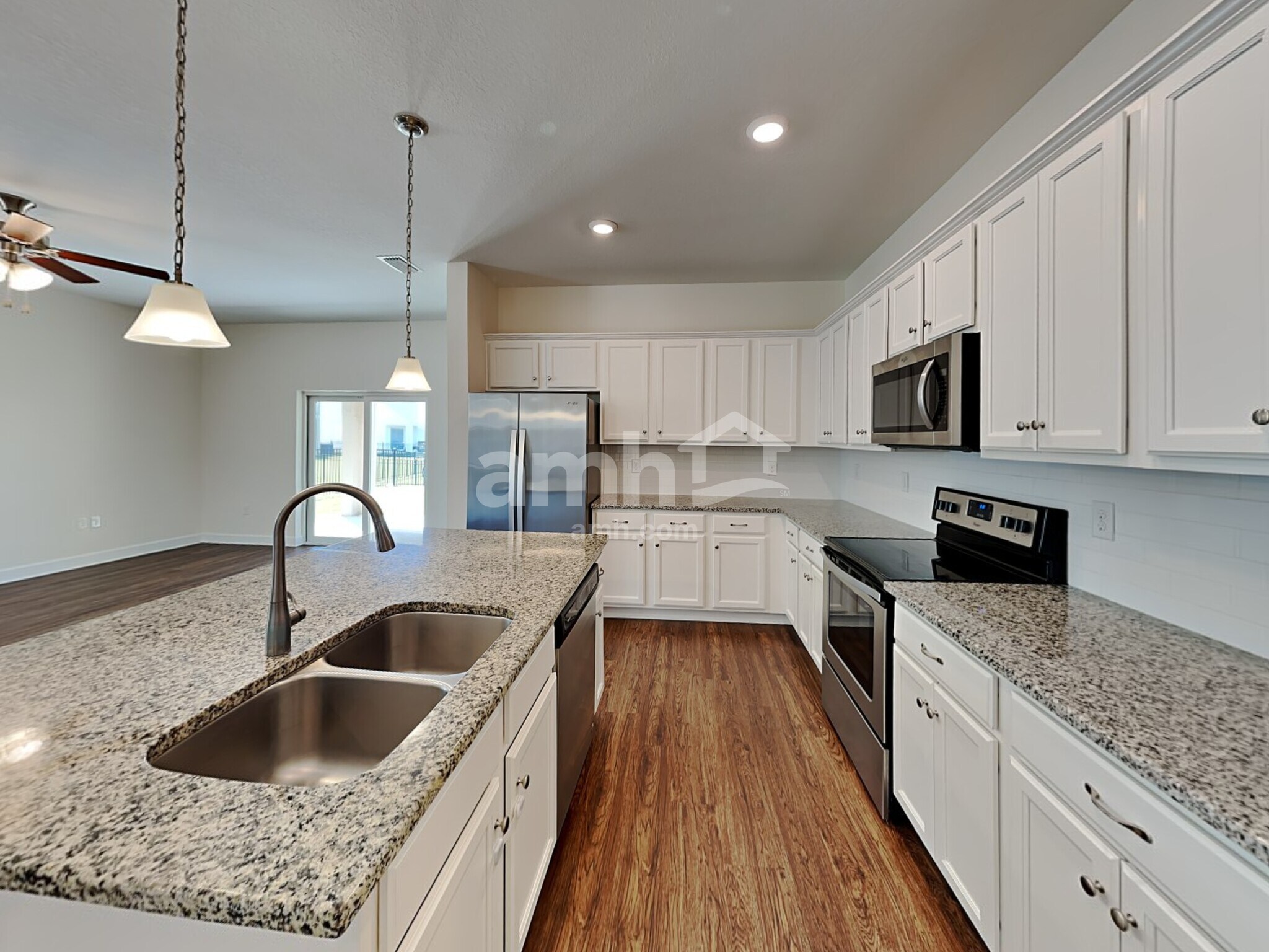 Building Photo - 524 Pine Terrace Dr