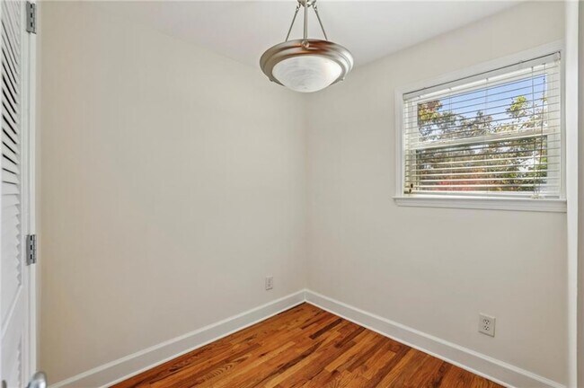 Building Photo - 48 Peachtree Ave NE