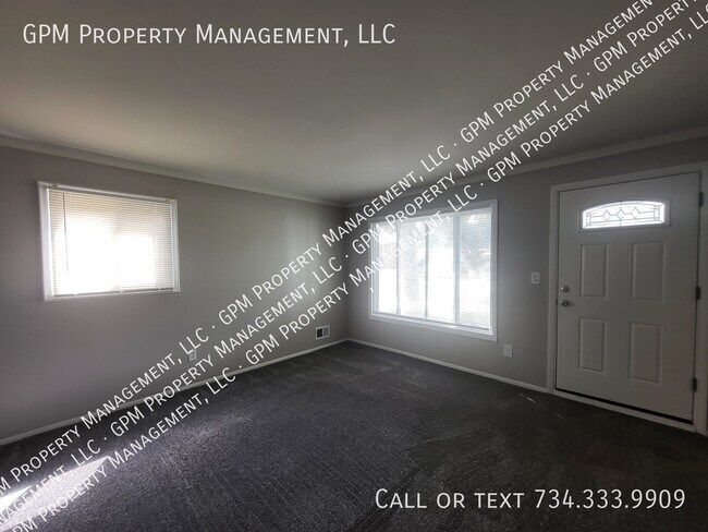 Building Photo - 4967 McKinley St
