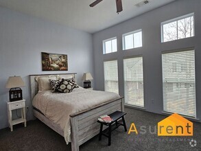 Building Photo - Furnished Rental In Jacksonville