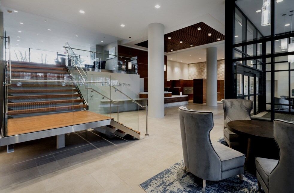Lobby - 3800 Powell Ln