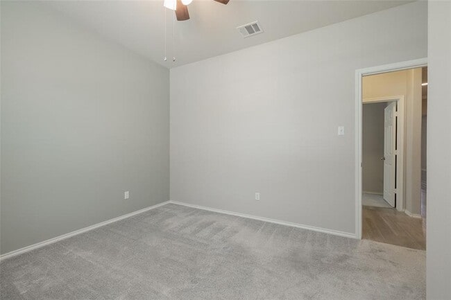 Building Photo - 767 Hoot Owl Ln S