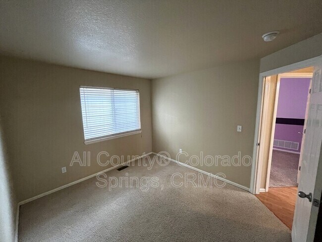 Building Photo - 7803 Guinness Way