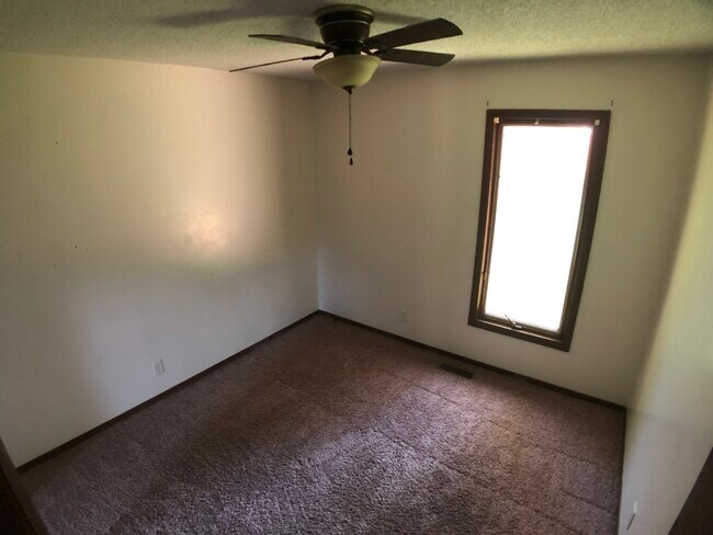 Building Photo - 3455 Fontenac Ct