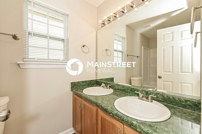 Building Photo - 3 Bedroom Pet-Friendly Home in ELLENWOOD, ...
