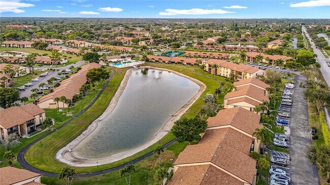 Building Photo - 826 Sky Pine Way