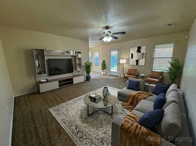 Building Photo - 9901 Diana Dr