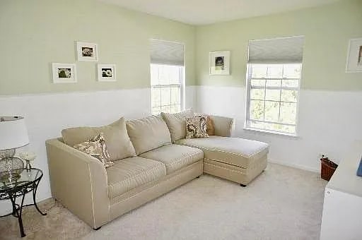 Building Photo - 576 Declaration Ln