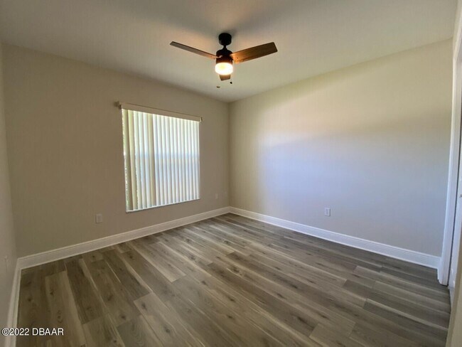 Building Photo - 11 Fernmeadow Ln