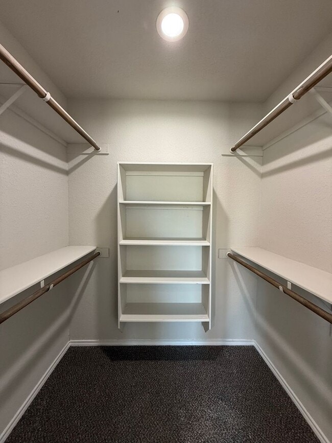 Building Photo - Beautiful Modern 3-Bed, 2-Bath Duplex with Private Yard & Spacious Layout