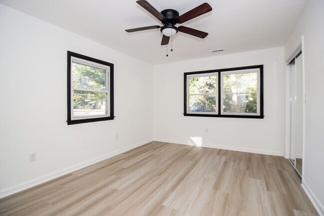 Building Photo - 6491 Clearair Dr