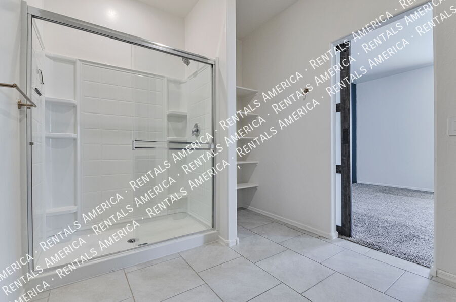 Building Photo - 10151 N Leopard Gecko Terrace