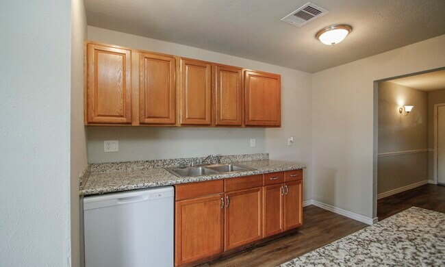 Building Photo - 17626 Bullis Gap Dr