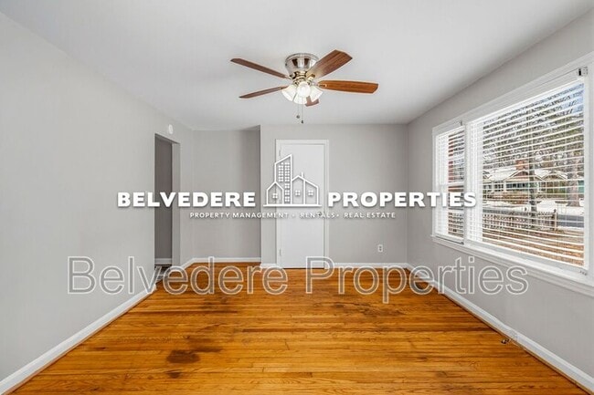 Building Photo - 720 S Elam Ave