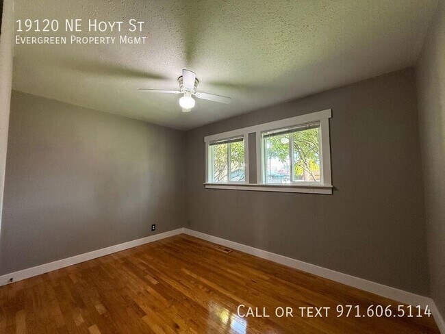 Building Photo - 19120 NE Hoyt St