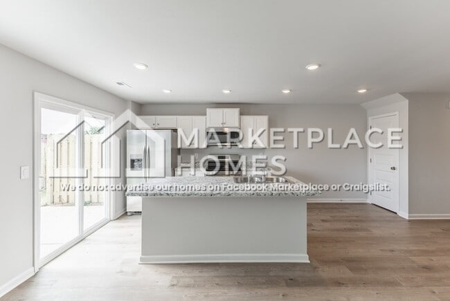 Building Photo - 4129 Hudson Ct SW