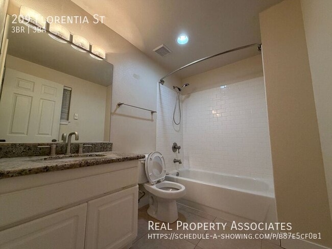 Building Photo - 209 Florentia St