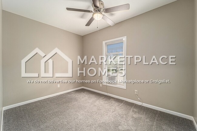 Building Photo - 242 Englewood St